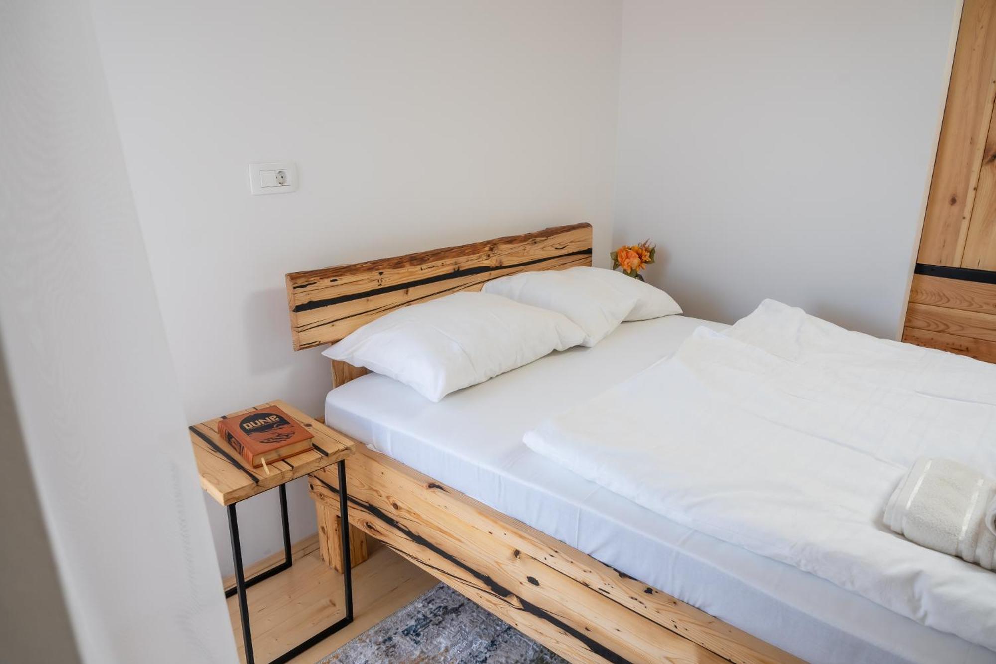 Island Apartments Izola Bilik gambar
